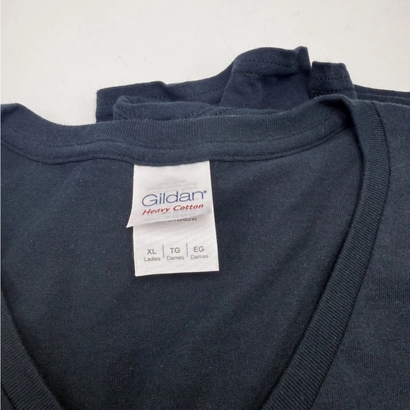 Gildan Short Sleeve Heavy Cotton V Neck Plain Stylish T-Shirt Sz XL Set of  2 - Picture 3 of 3